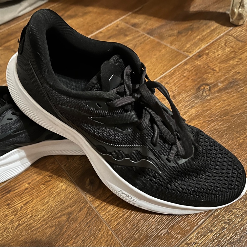 Saucony Ride 15 men’s running shoes